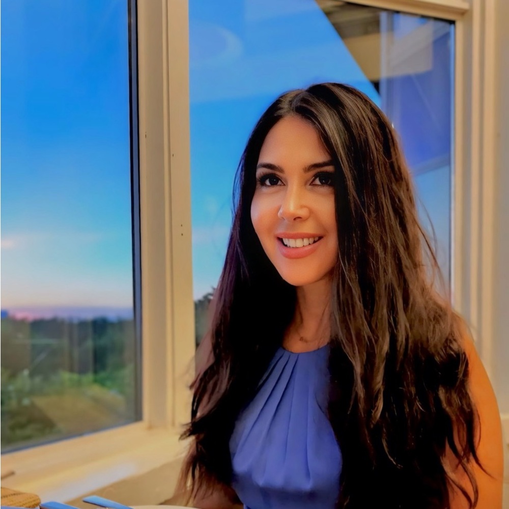 Meet your Posher, Stela